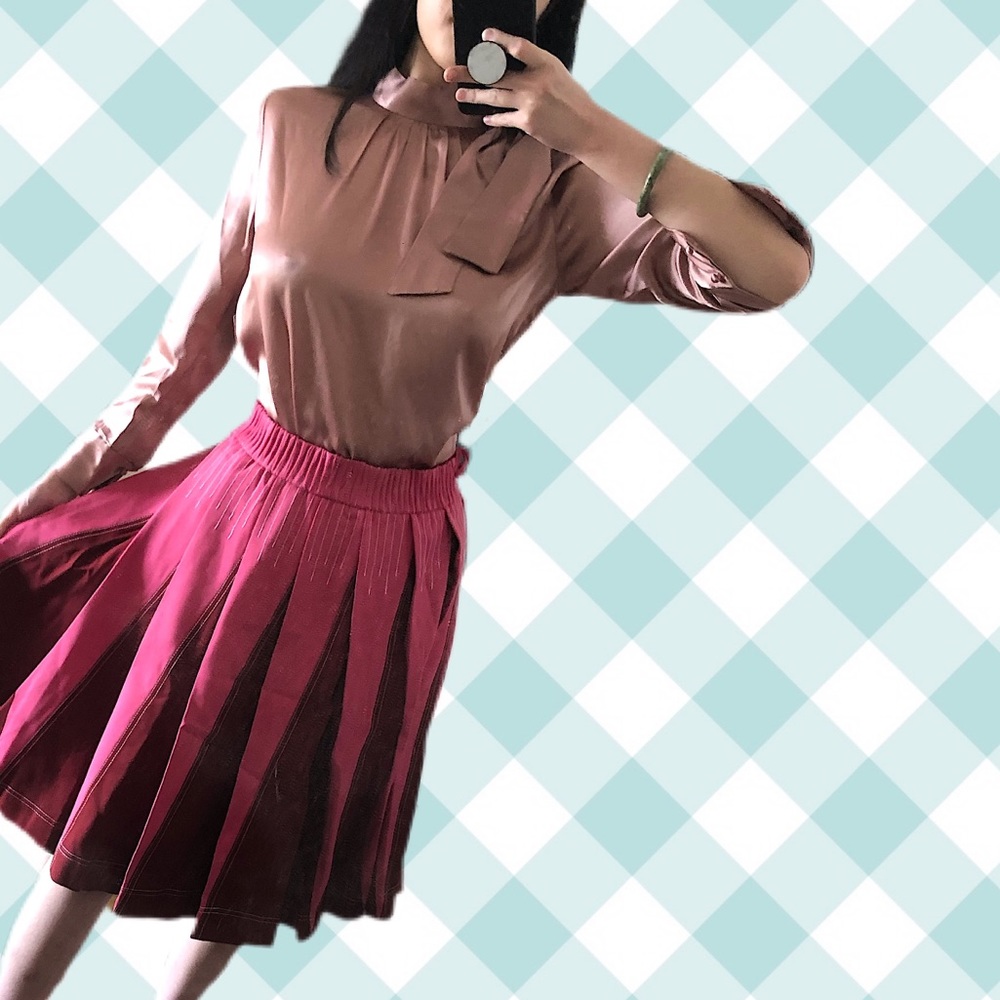 🔥 Valentino Technical pleated A-line skirt